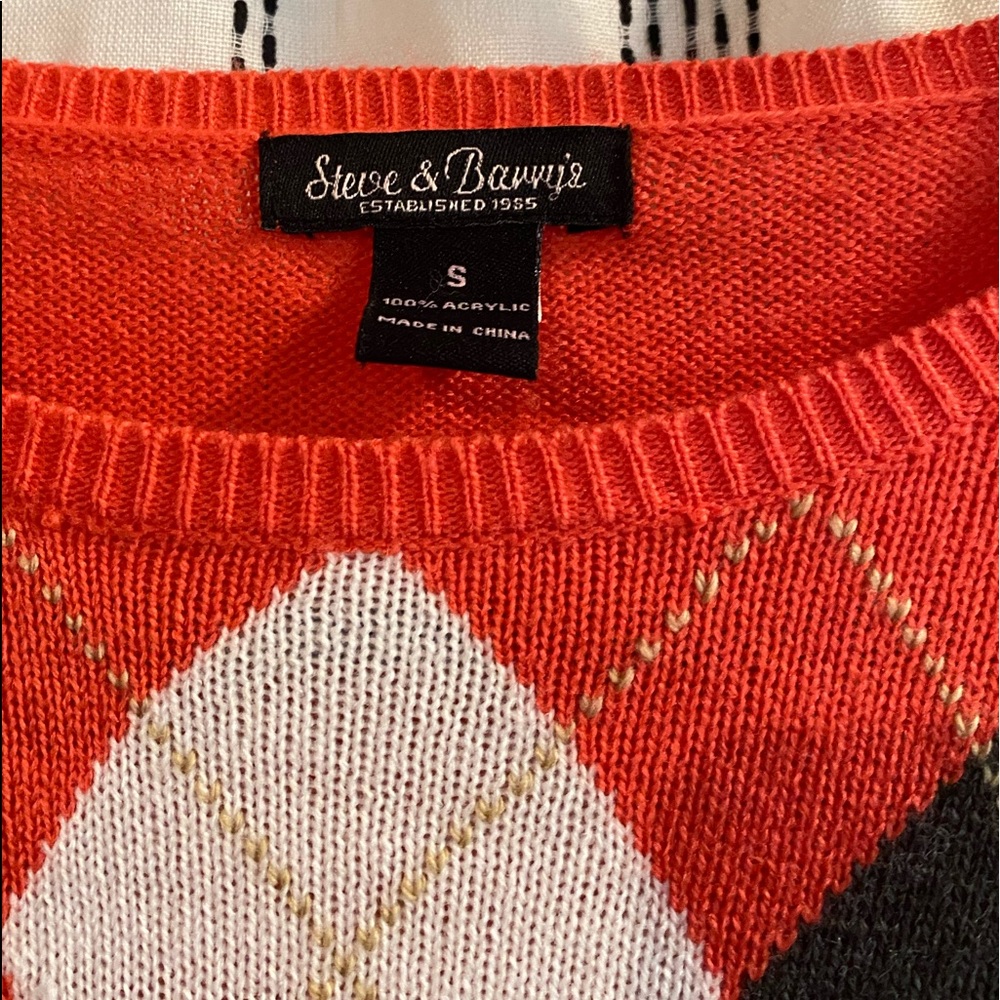 3 for $12! Size Small Plaid sweater - Picture 2 of 3